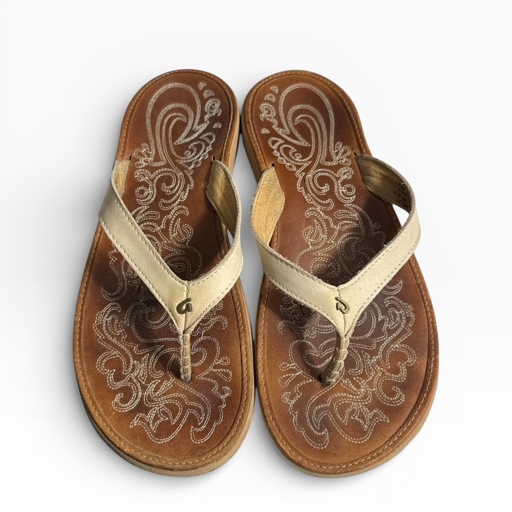 OluKai Women's Tan Leather Thong Sandals with Embroidered Footbed